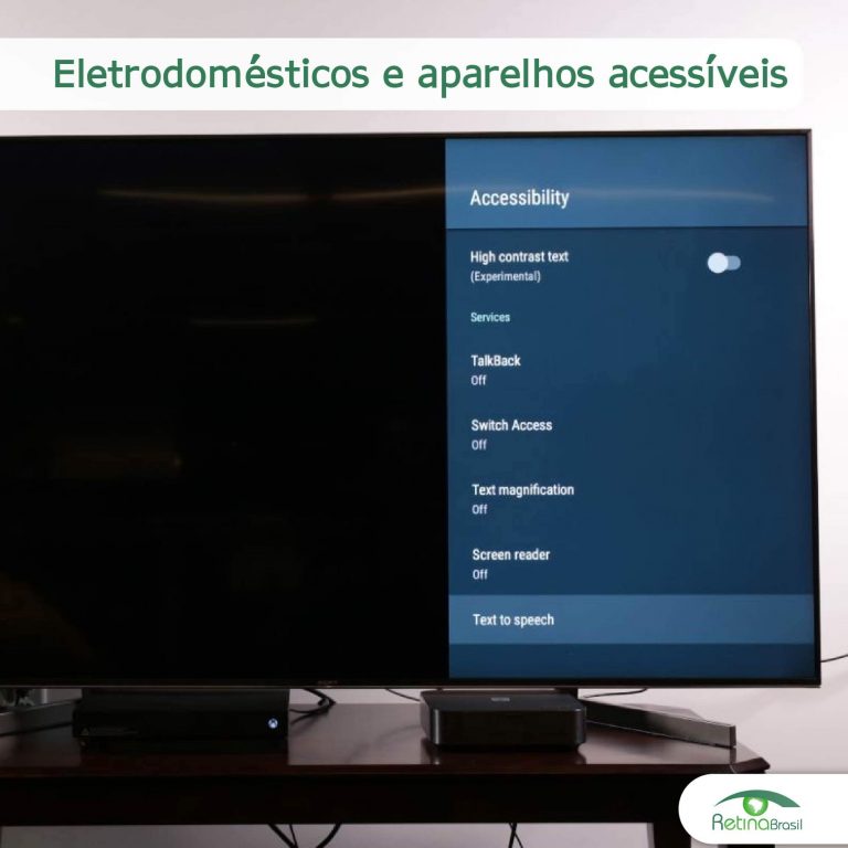 #Descrição da Imagem. Imagem Ilustrativa. Na imagem aparece uma televisão com o recurso de acessibilidade sendo mostrado na tela. O título da imagem é "Eletrodomésticos e aparelhos acessíveis" e a logo da Retina Brasil está no canto inferior direito.